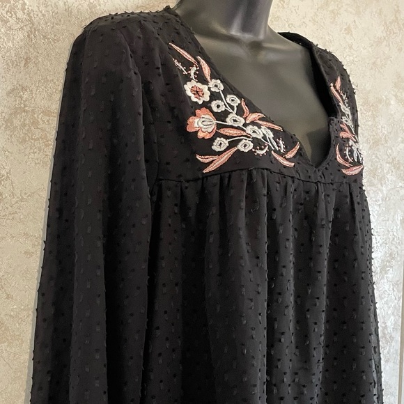 Tantrums Black Dotted Swiss Embroidered Peasant Boho Ladies Top Size Large - Picture 3 of 16